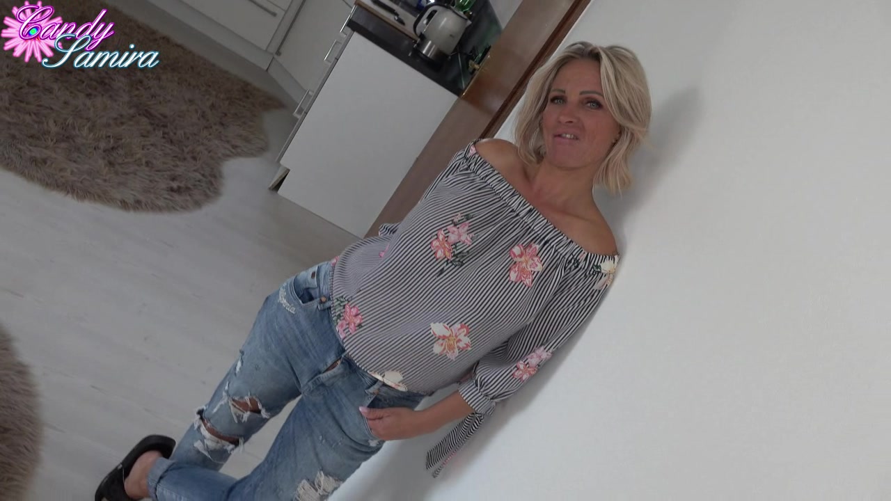 Candy-Samira Porno Video: Creampie! Dreister Typ von der Hausbesichtigung!